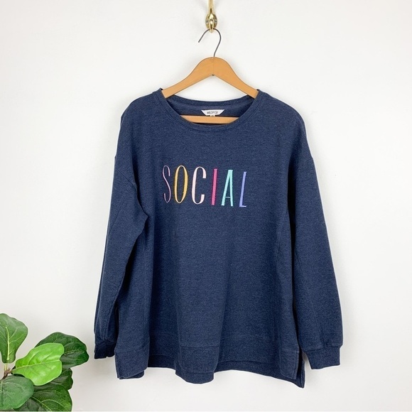 Wildfox Social Statement Embroidered Cozy Crewneck Sweatshirt Sz XL - Picture 2 of 11